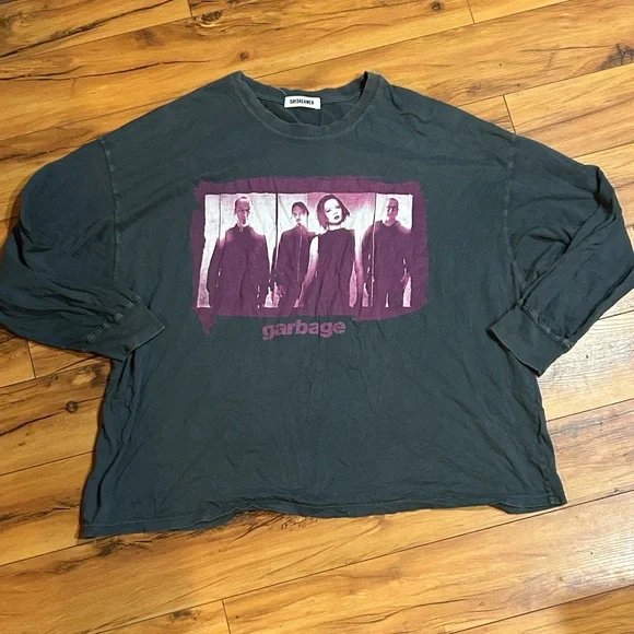 Daydreamer Garbage Band Graphic Long Sleeve Shirt - Dark Gray - Picture 1 of 4